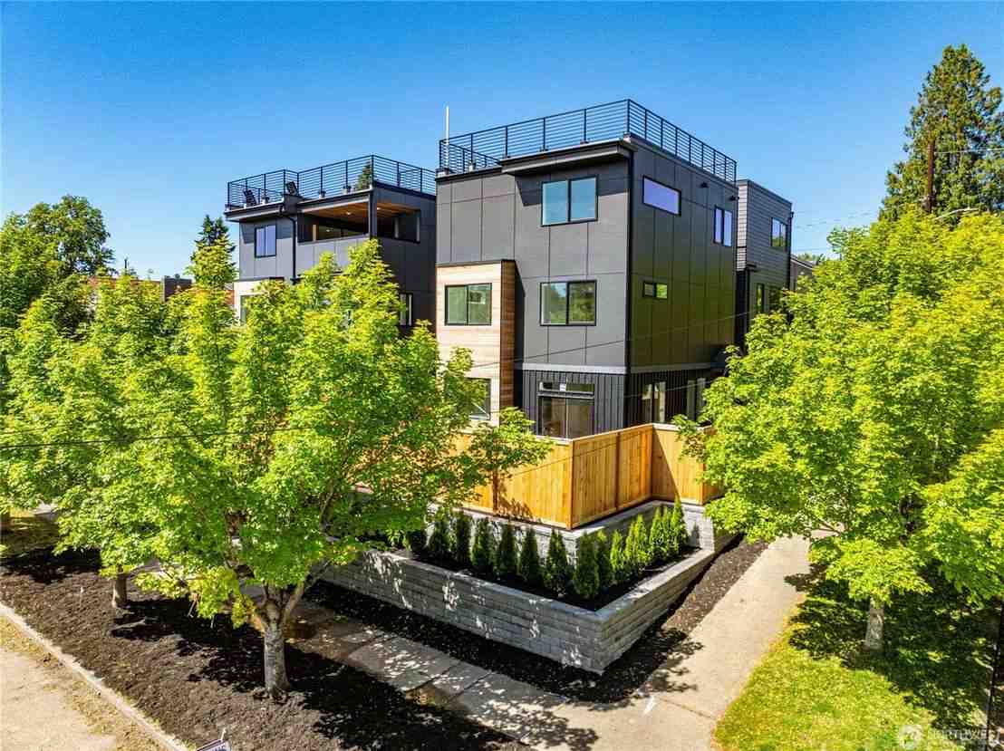 Condo purchase loan in Seattle Washington waterfront property